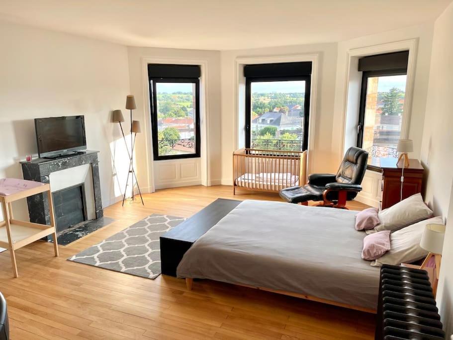 Appartement 160M2 - 2E Etage Maison De Maitre Beaupreau-en-Mauges Luaran gambar