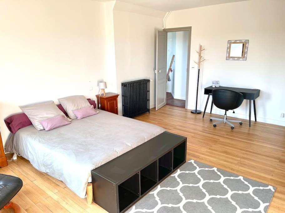 Appartement 160M2 - 2E Etage Maison De Maitre Beaupreau-en-Mauges Luaran gambar
