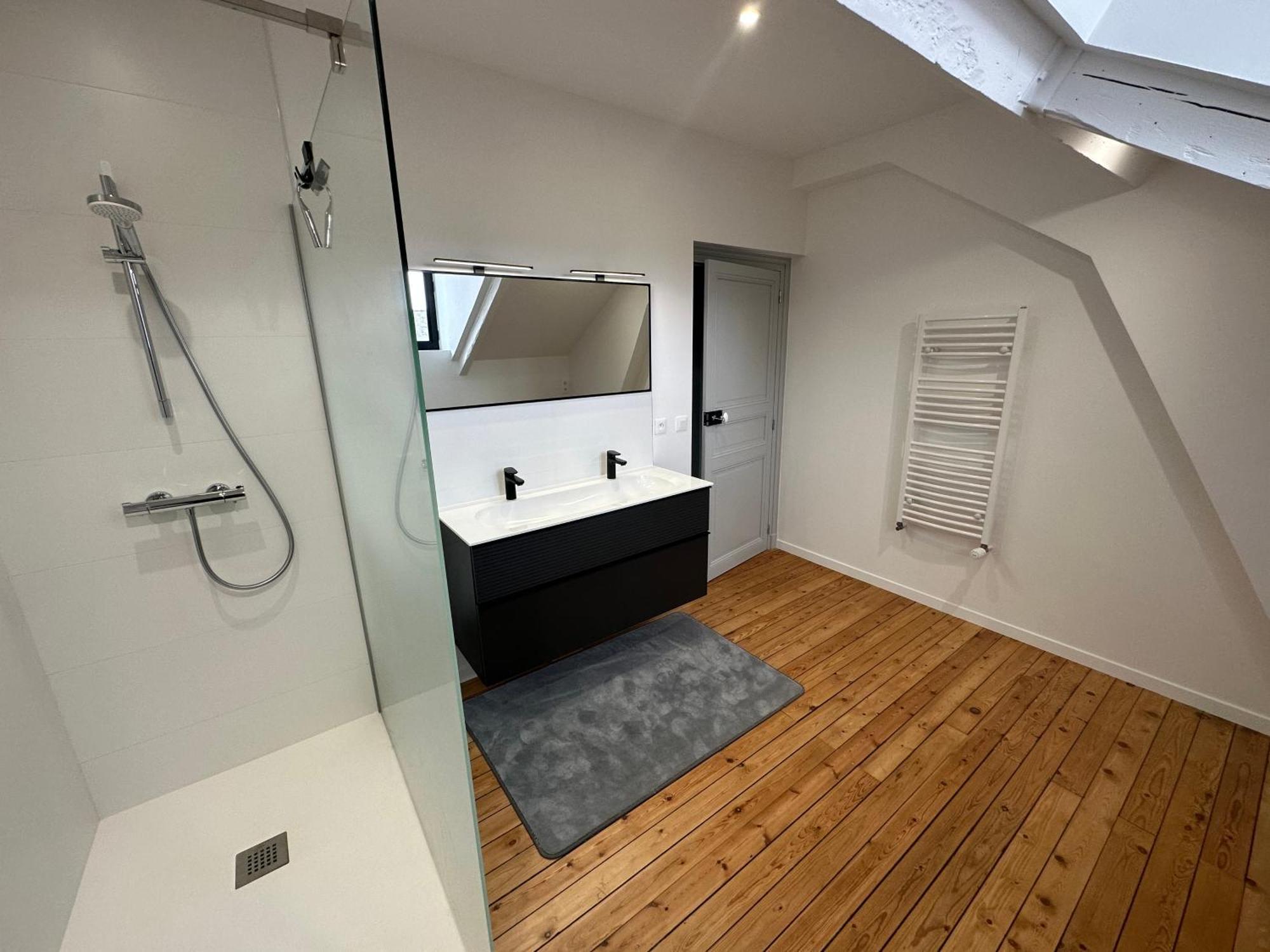 Appartement 160M2 - 2E Etage Maison De Maitre Beaupreau-en-Mauges Luaran gambar